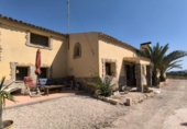 Chalet independiente con terreno en venta en la España, Monóvar, ref: TR334213 foto