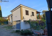 Chalet independiente con terreno en venta en la España, Jaén, ref: TR380934 foto