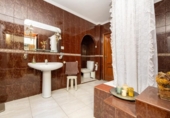 Chalet independiente con terreno en venta en la España, Alhendín, ref: TR324548 foto