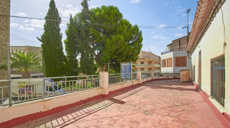 Almeria - Urbanización Hispanidad - 298m2