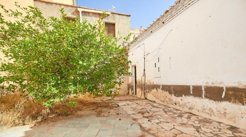 Almeria - Urbanización Hispanidad - 298m2
