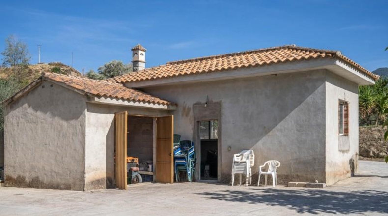 Granada - Huétor Vega - 4200m2