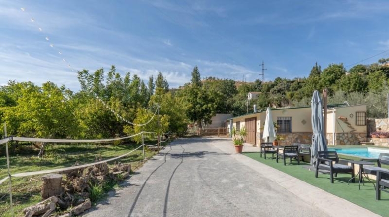 Granada - Huétor Vega - 4200m2
