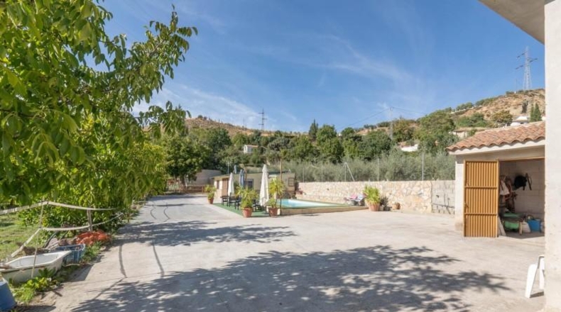 Granada - Huétor Vega - 4200m2