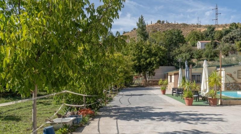 Granada - Huétor Vega - 4200m2