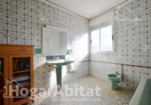 Дом с участком на продажу в городе Oliva Фото