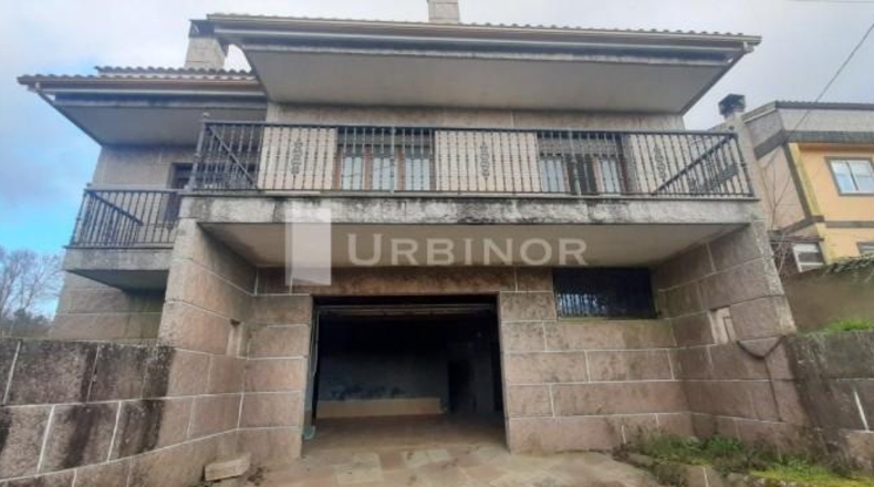 Orense - Carballino - 348m2