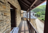 Chalet independiente con terreno en venta en la España, Ponferrada, ref: TR256071 foto
