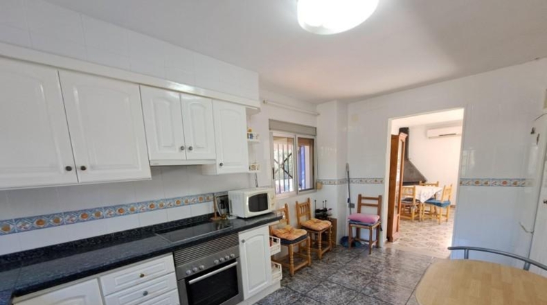 Валенсия - Alcira - 1800m2