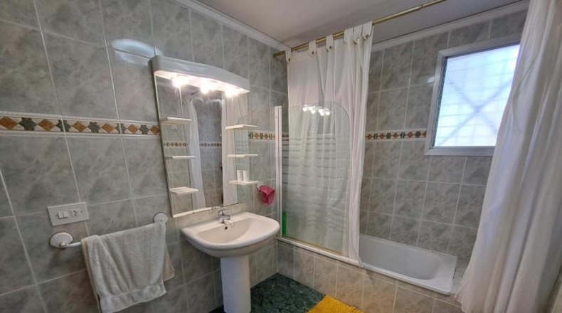 Валенсия - Alcira - 1800m2