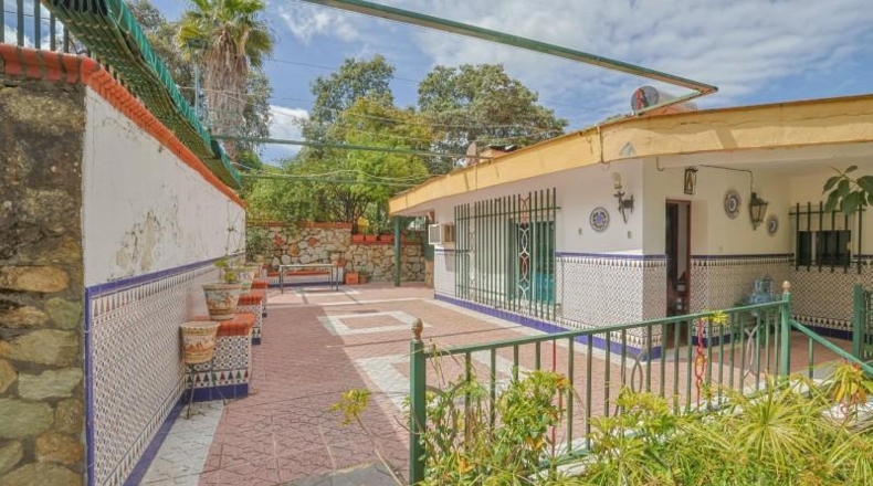 Sevilla - Guillena - 1860m2
