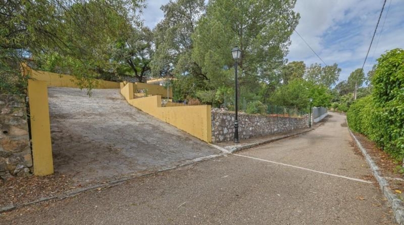 Sevilla - Guillena - 1860m2
