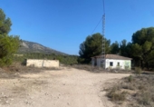 Xalet independent amb terreny en venda a la España, Tibi, ref.: TR137418 foto