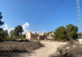 Xalet independent amb terreny en venda a la España, Tibi, ref.: TR137418 foto