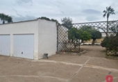 Casa de camp amb terreny en venda a la España, La Carlota, ref.: TR146318 foto