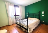 Xalet independent amb terreny en venda a la España, Villanueva de Ávila, ref.: TR218491 foto
