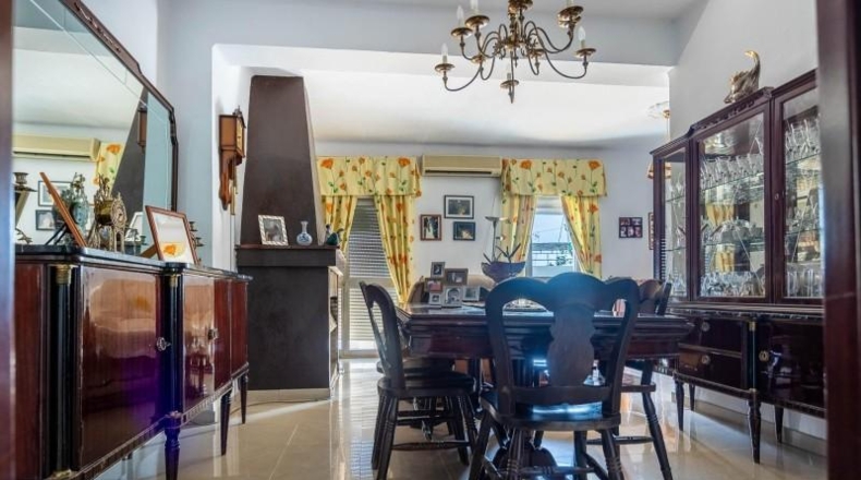 Sevilla - San Juan de Aznalfarache - 380m2