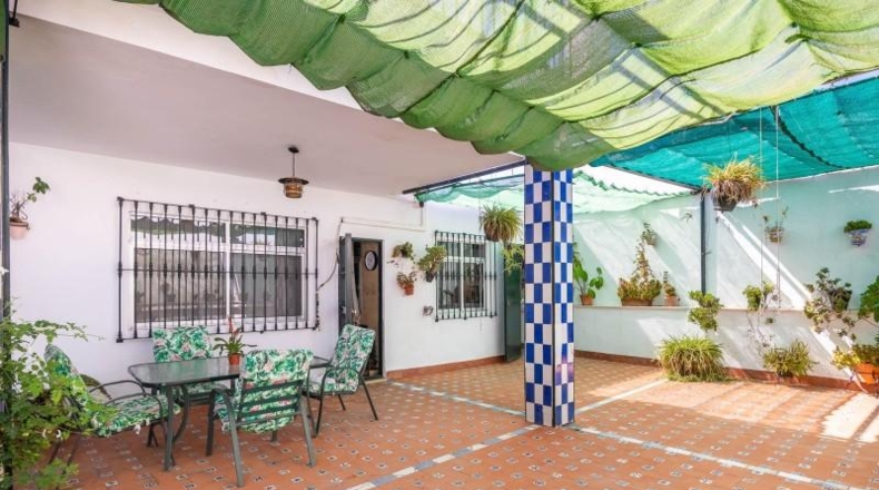 Sevilla - San Juan de Aznalfarache - 380m2