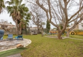 Chalet independiente con terreno en venta en la España, Amposta, ref: TR379510 foto