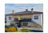 Chalet independiente con terreno en venta en la España, Sils, ref: TR193249 foto