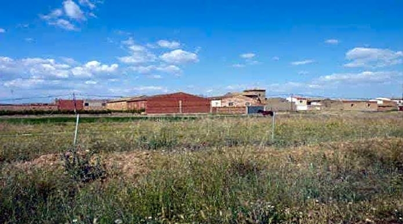 Zaragoza - Pinseque - 3700m2