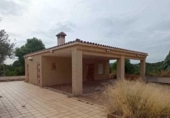 Xalet independent amb terreny en venda a la España, l'Alcora, ref.: TR380007 foto