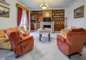 Casa de pueblo en venta en la España, Benacazón, ref: TR318781 foto