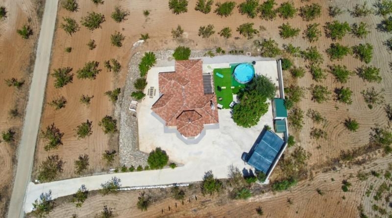 Almería - Oria - 12390m2
