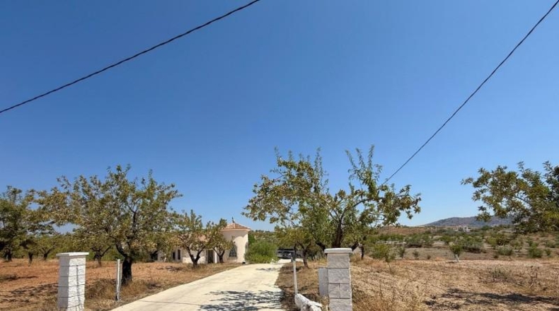Almería - Oria - 12390m2
