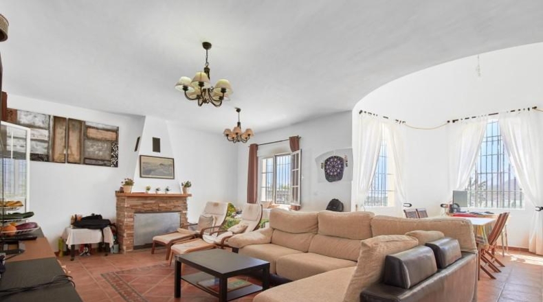 Almería - Oria - 12390m2