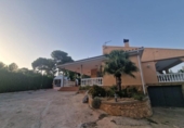 Xalet independent amb terreny en venda a la España, Xiva, ref.: TR166673 foto