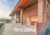 Detached villa with land for sale on España, Sils, ref: TR380099 photo