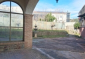 Chalet independiente con terreno en venta en la España, Sotoserrano, ref: TR316518 foto