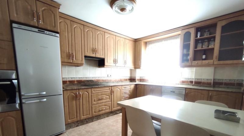 Аликанте - Pinoso - 208m2
