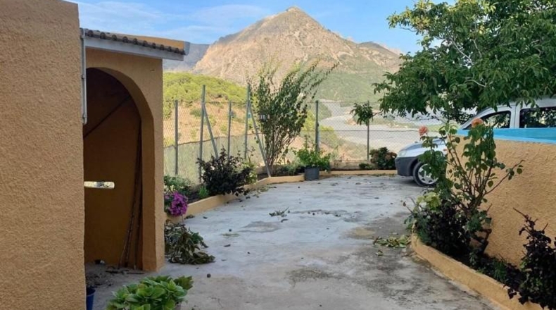 Alicante - Callosa de Ensarriá - 3200m2