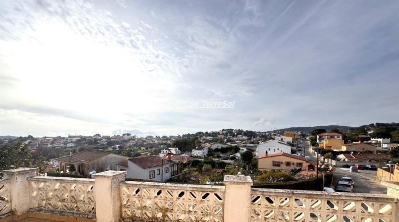 Tarragona - la Pobla de Montornès - 716m2