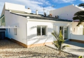 Xalet independent amb terreny en venda a la España, Rojals, ref.: TR377316 foto