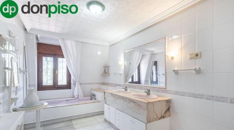 Granada - Fonelas - 600m2