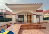 Chalet independiente con terreno en venta en la España, Torrevieja, ref: TR364952 foto