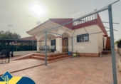 Chalet independiente con terreno en venta en la España, Torrevieja, ref: TR364952 foto