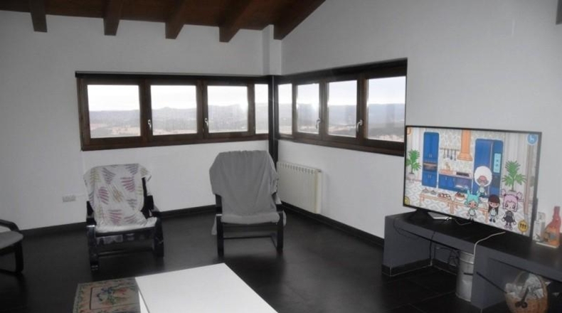 Teruel - Peñarroya de Tastavins - 417m2