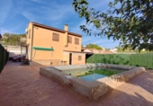 Chalet independiente con terreno en venta en la España, Jaén, ref: TR150031 foto