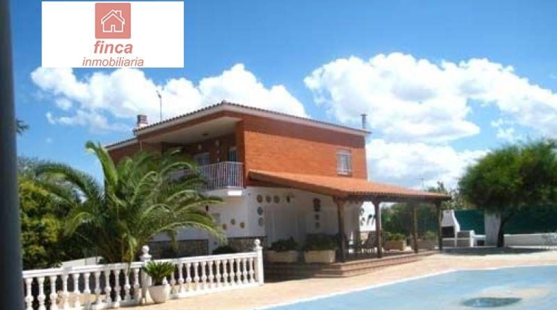 Badajoz - Don Álvaro - 6000m2