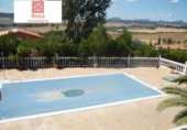Xalet independent amb terreny en venda a la España, Don Álvaro, ref.: TR139498 foto