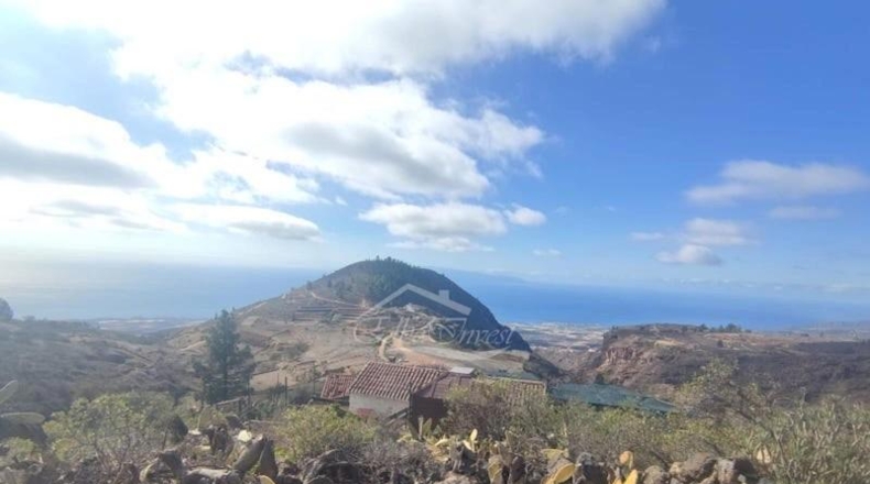 Santa Cruz de Tenerife - Guía de Isora - 13110m2