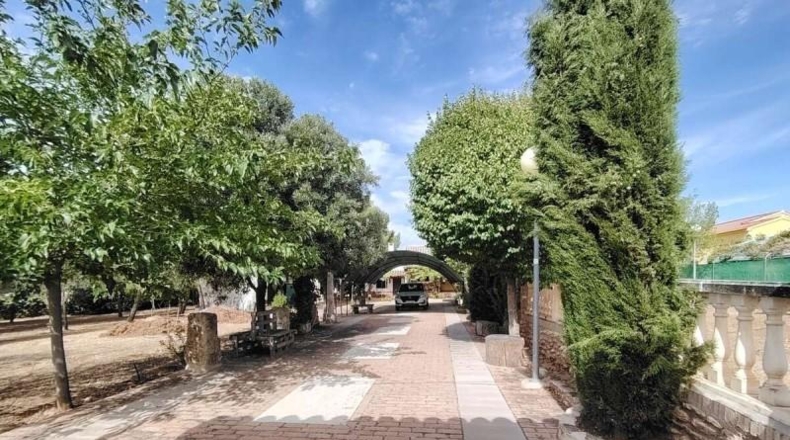 Ciudad Real - Valdepeñas - 2800m2
