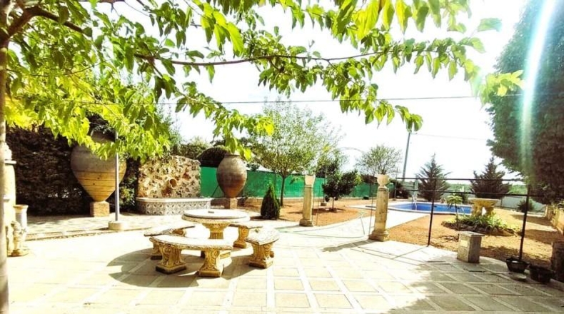Ciudad Real - Valdepeñas - 2800m2