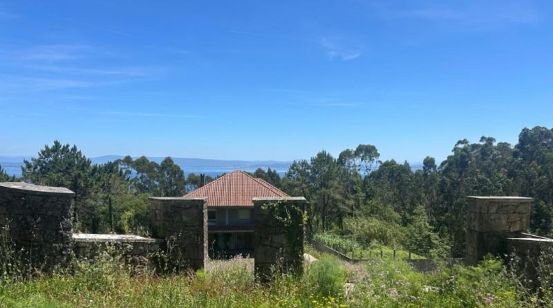 La Coruña - Ribeira - 3472m2