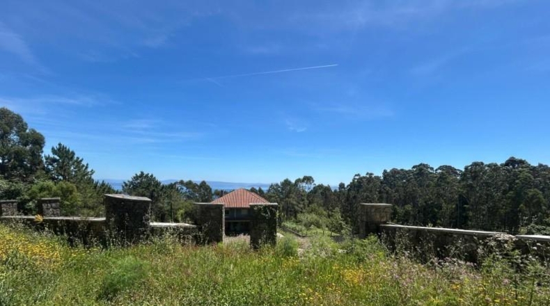 La Coruña - Ribeira - 3472m2