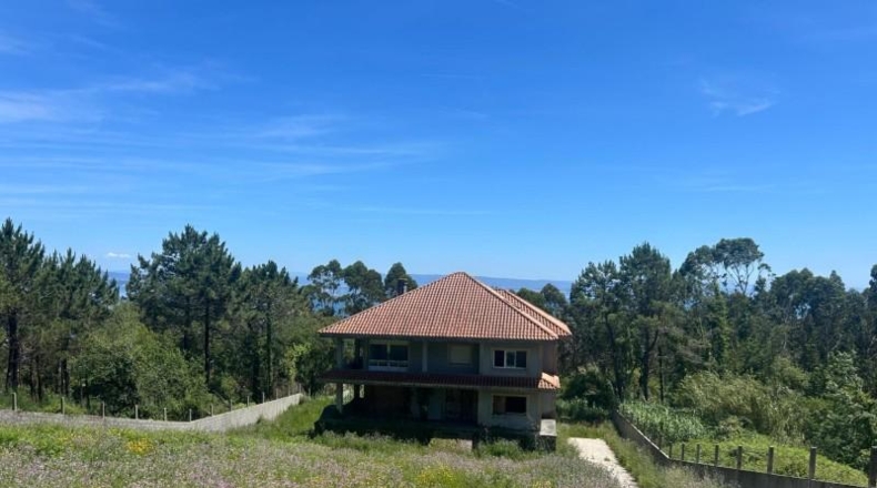 La Coruña - Ribeira - 3472m2